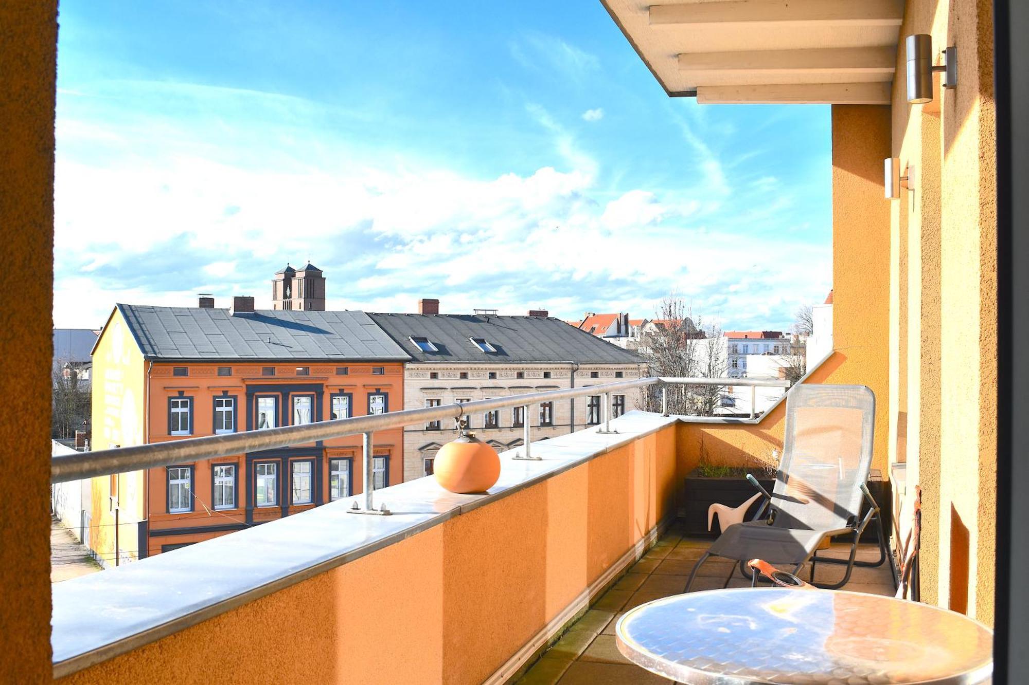City-Dach-Apartment Mit Loggia - Balkon - Kamin Cottbus Bagian luar foto